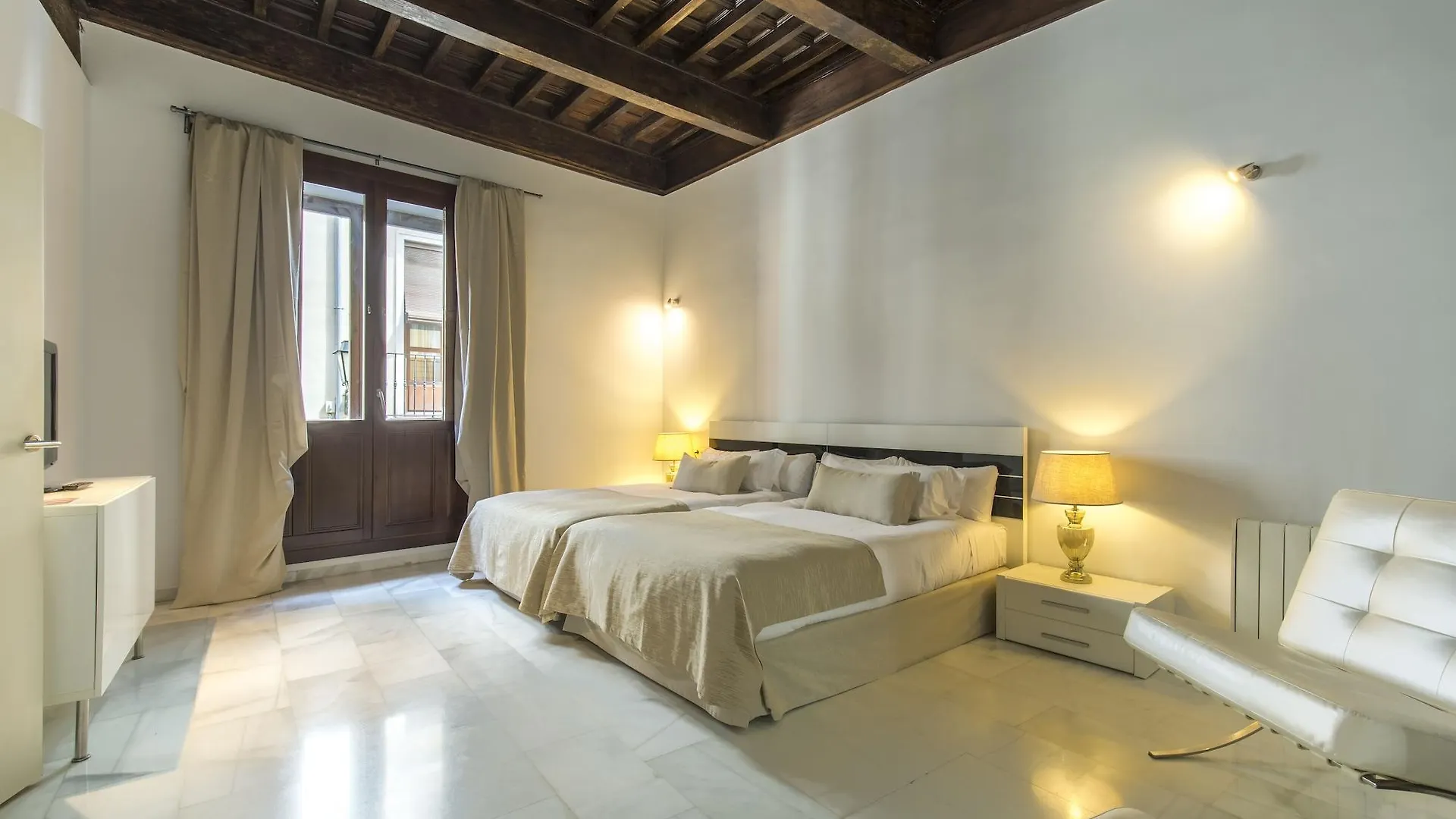Aparthotel Tuguest Elvira Suites Granada